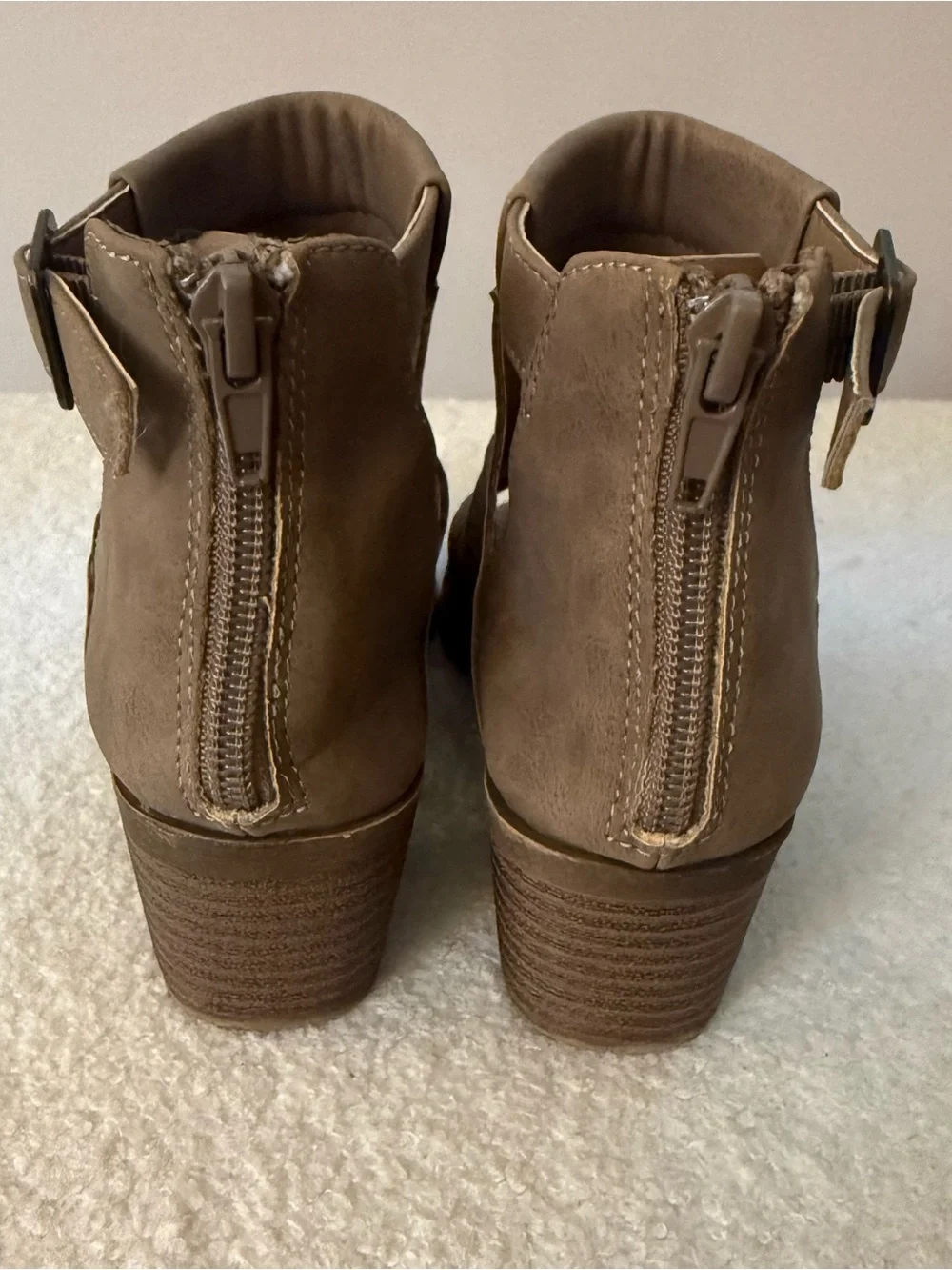 Girls booties